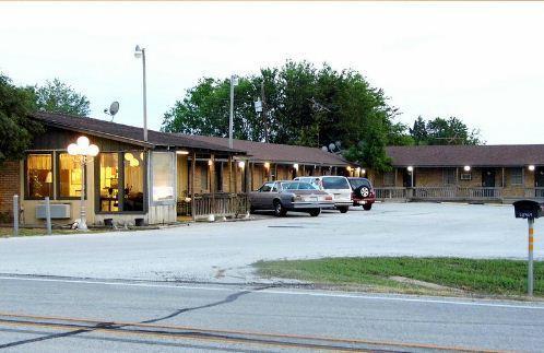 Interstate Motel Wills Point Экстерьер фото